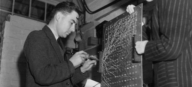 7 Famous Quotes About the Future That Are Actually Fake
