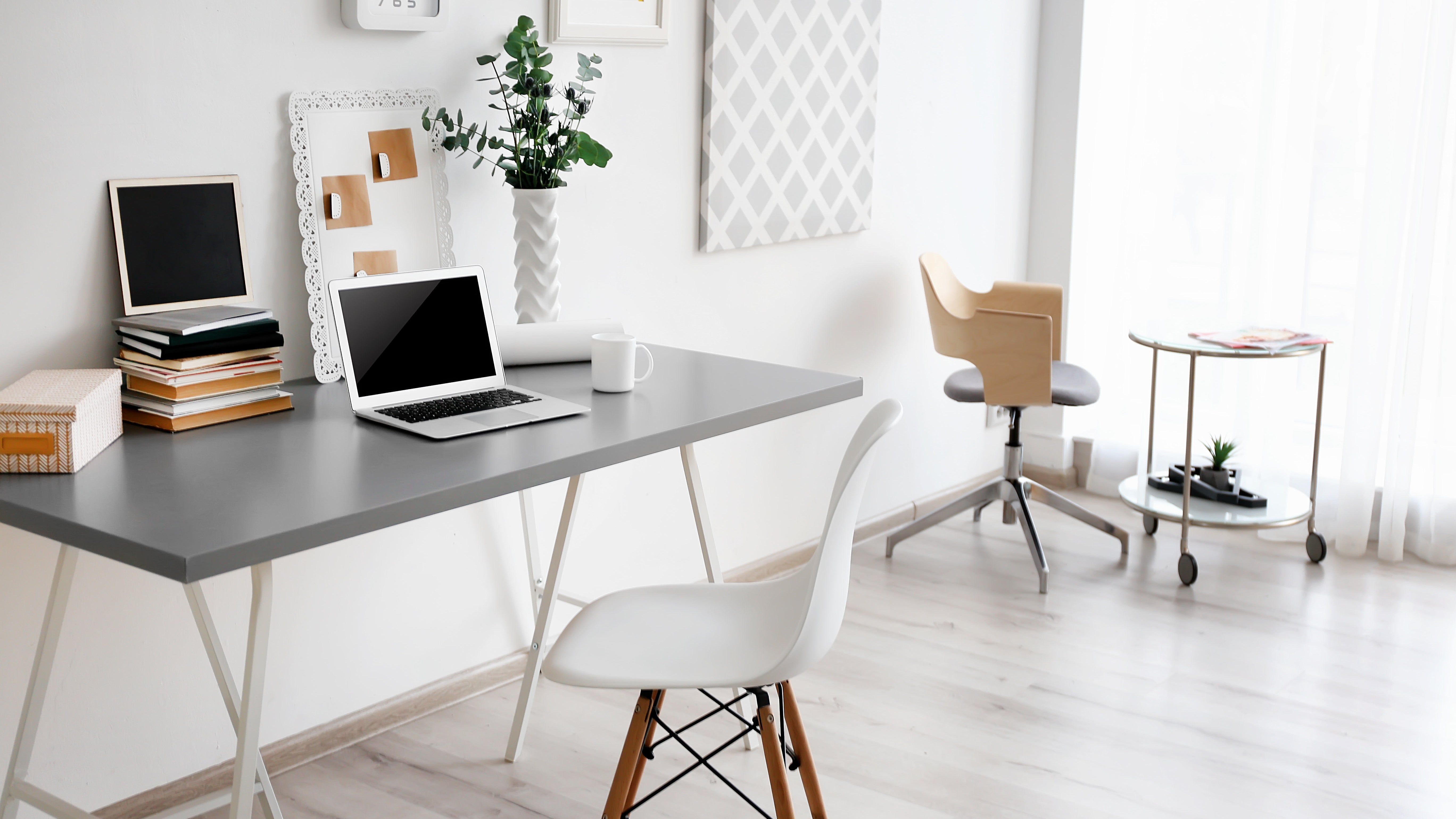 Keep Your Home Office Clean By Setting Up A Cleaning Schedule