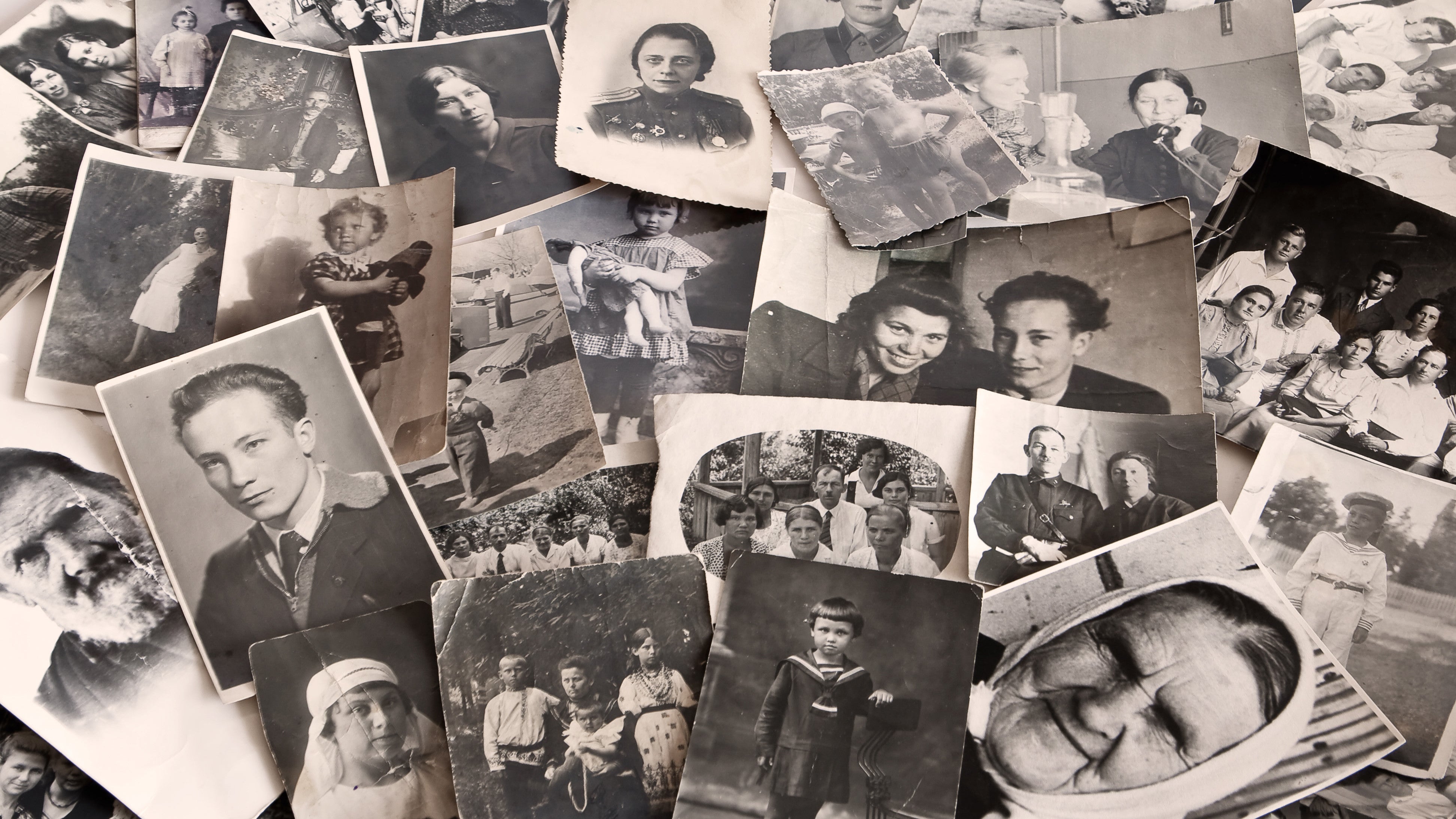 Work On Your Family Tree With These Free Online Genealogy Resources