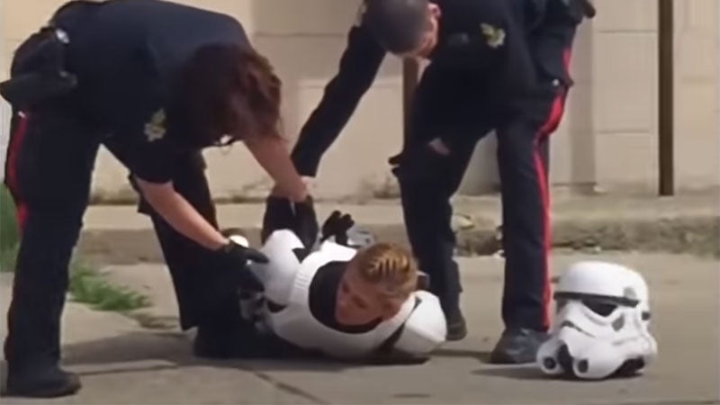 Star Wars Cosplayer Thrown To The Ground, Arrested For Carrying ‘Plastic Gun’