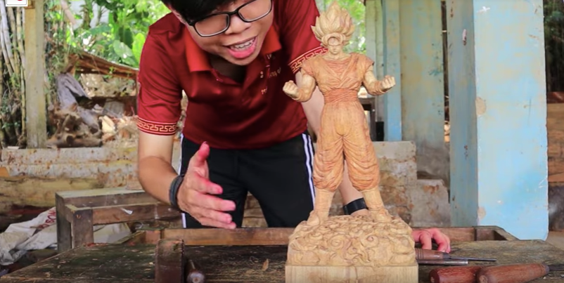 Watch A Dude Make Dragon Ball’s Goku From Wood