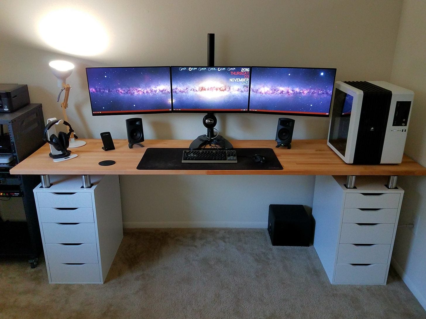 gamer komputer ikea meja Dual Workspace  Monitor, Desk The Lifehacker  Australia Triple