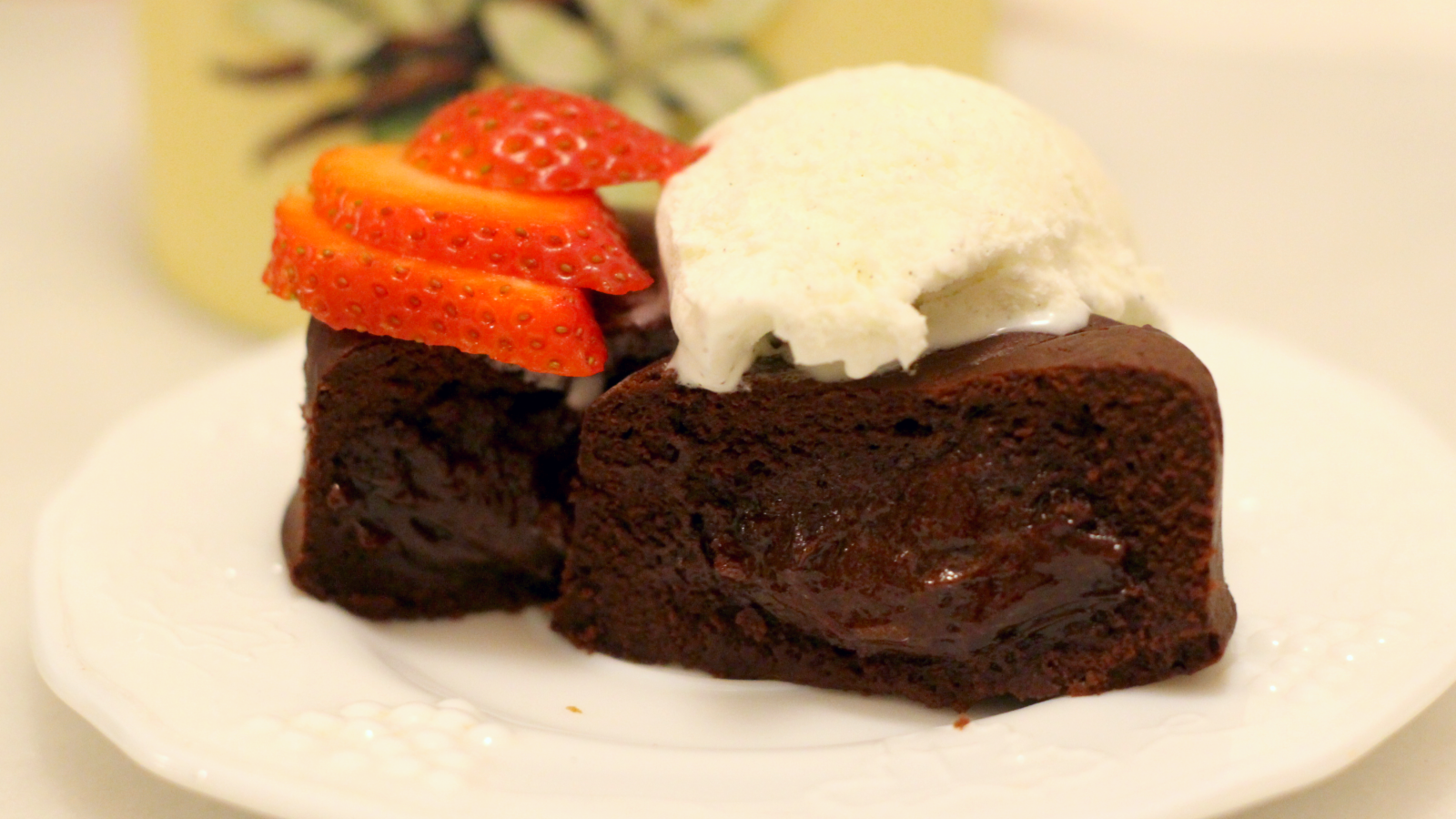 You Should Make Molten Chocolate Cakes In Your Pressure Cooker