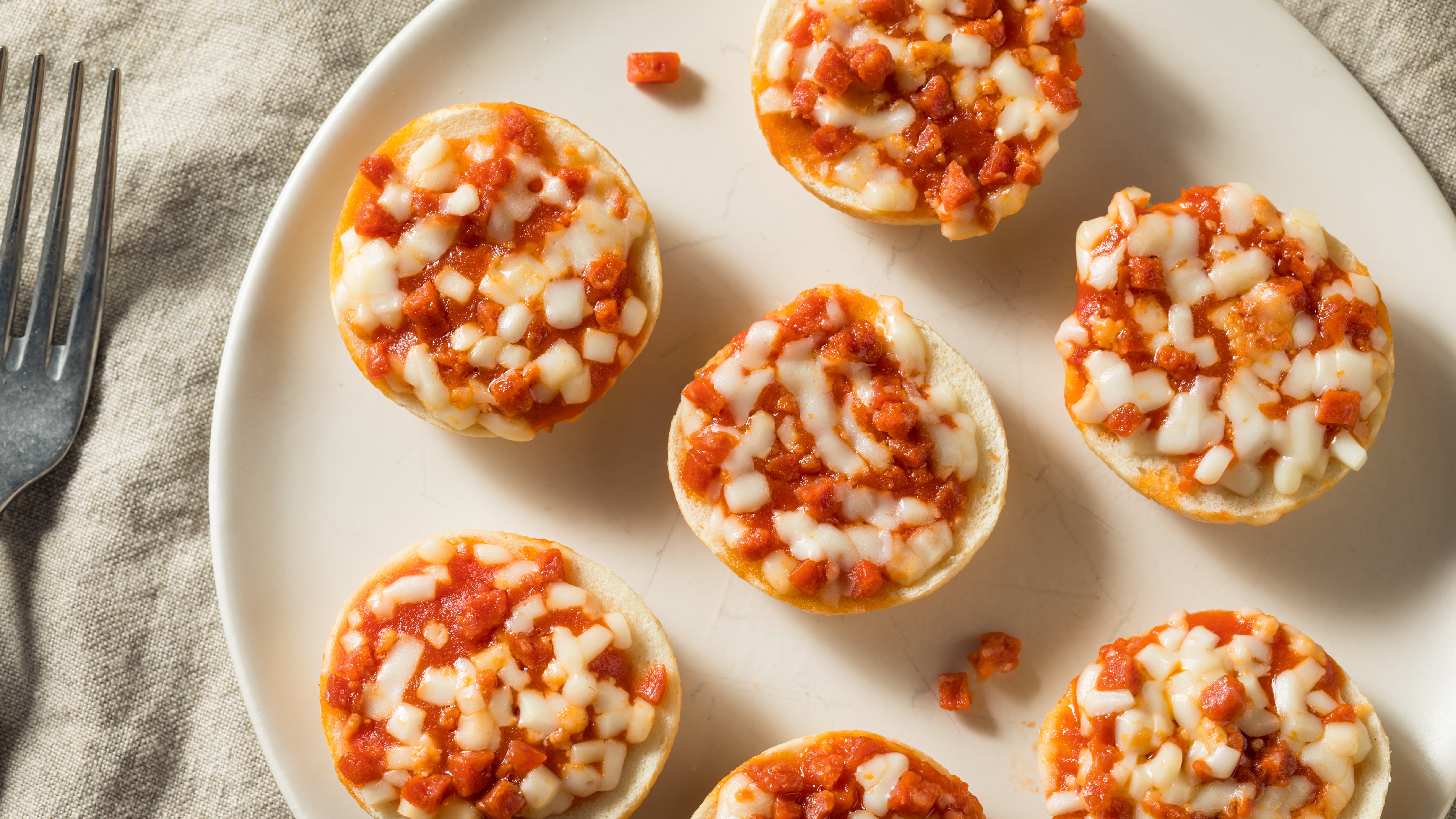 Instead Of ‘Happy Birthday,’ Wash Your Hands To The Pizza Bagel Jingle
