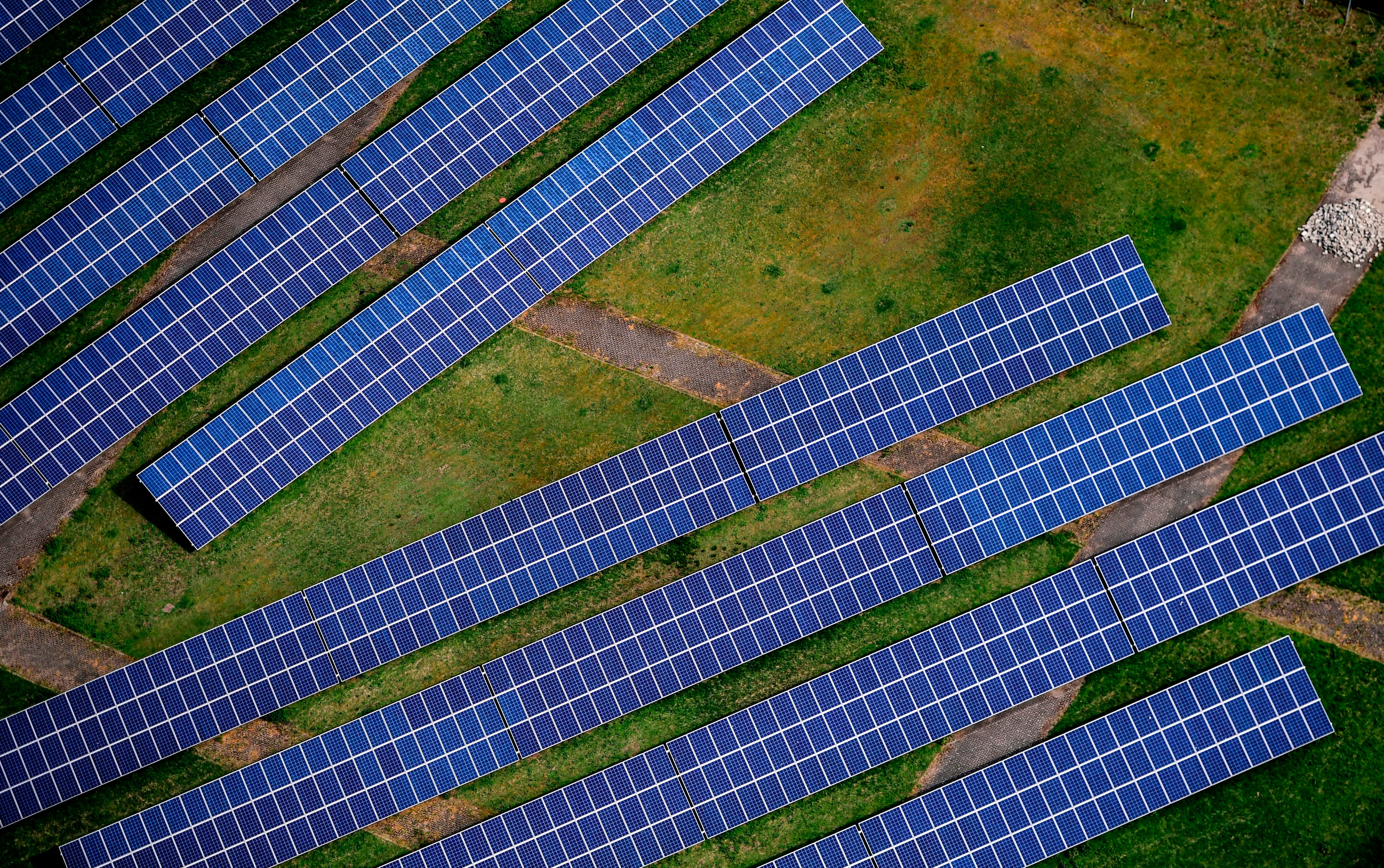 Jay Inslee’s Climate Team Has A $1.5 Trillion Green Coronavirus Stimulus Plan