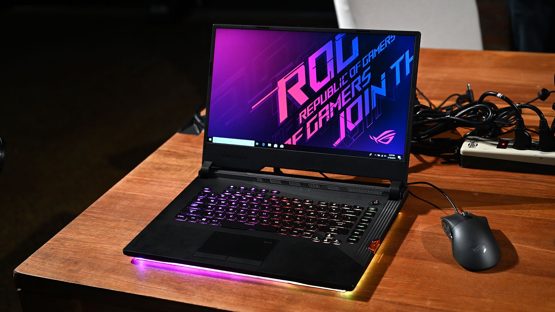 Asus' new ROG gaming laptops will have 4K 120Hz and 240Hz ...