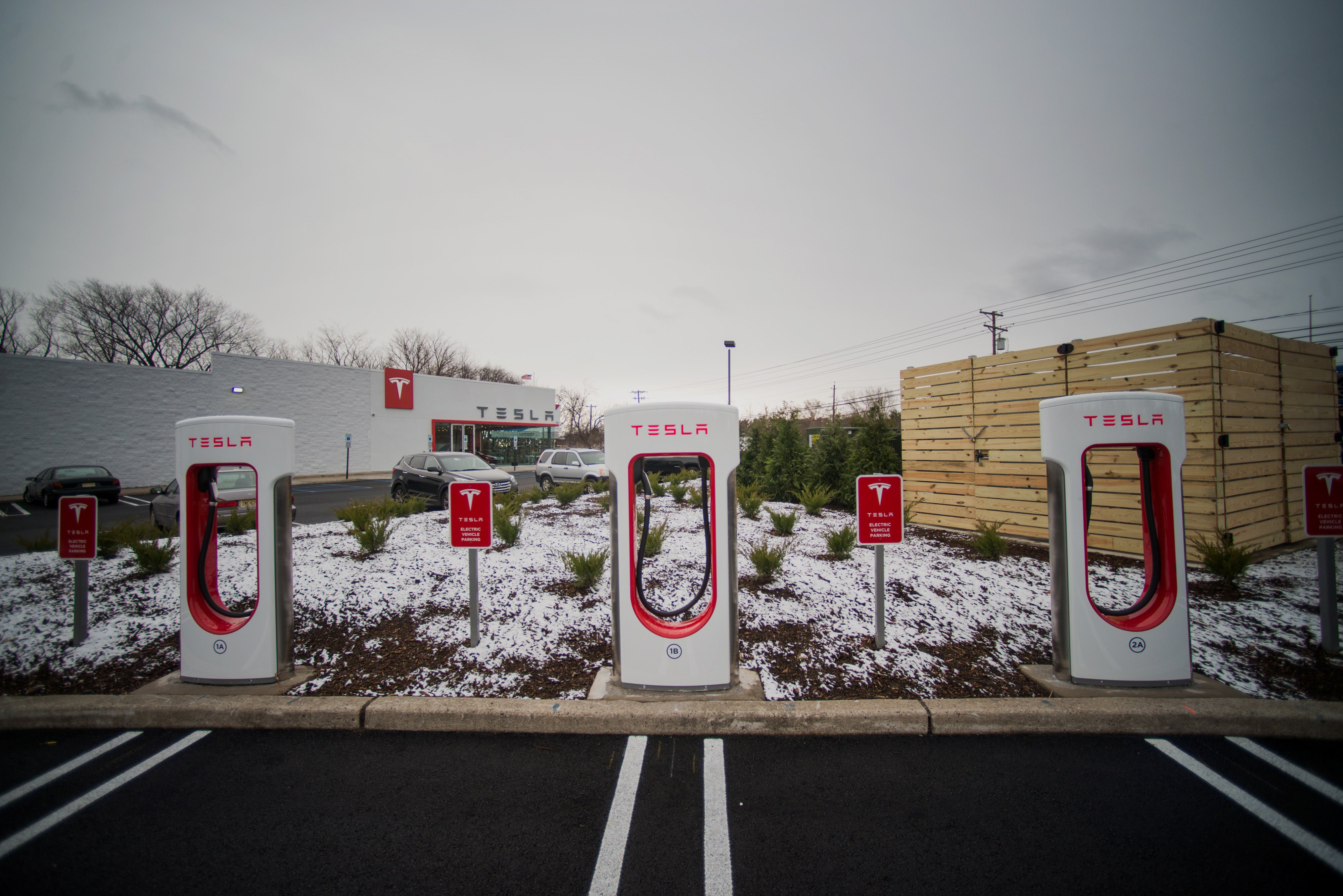 Image for Tesla chargers booted off the New Jersey Turnpike — and Musk cries 'corruption'