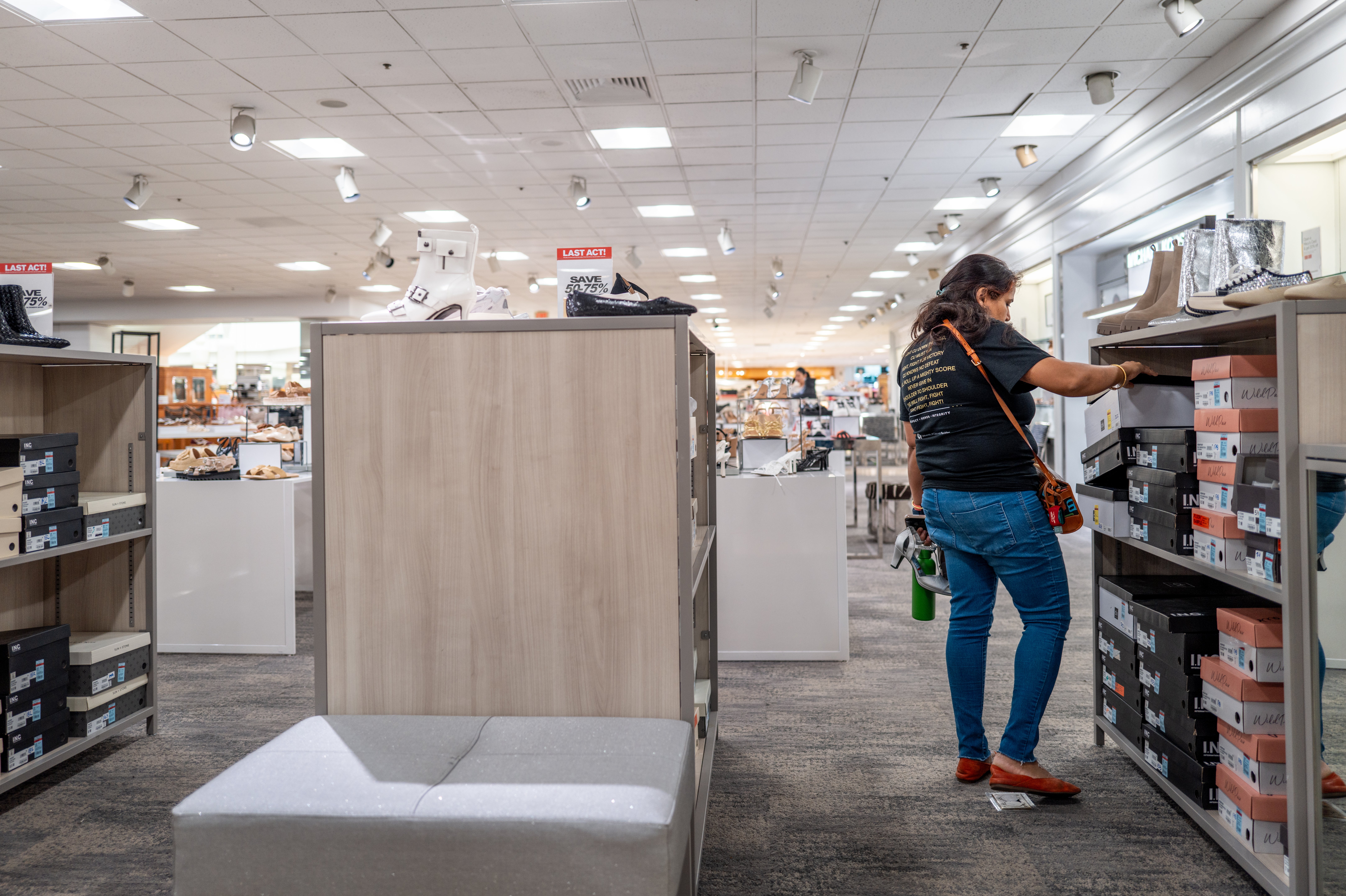 Image for Inflation, tariffs, and job fears tank consumer confidence to the lowest levels since 2020