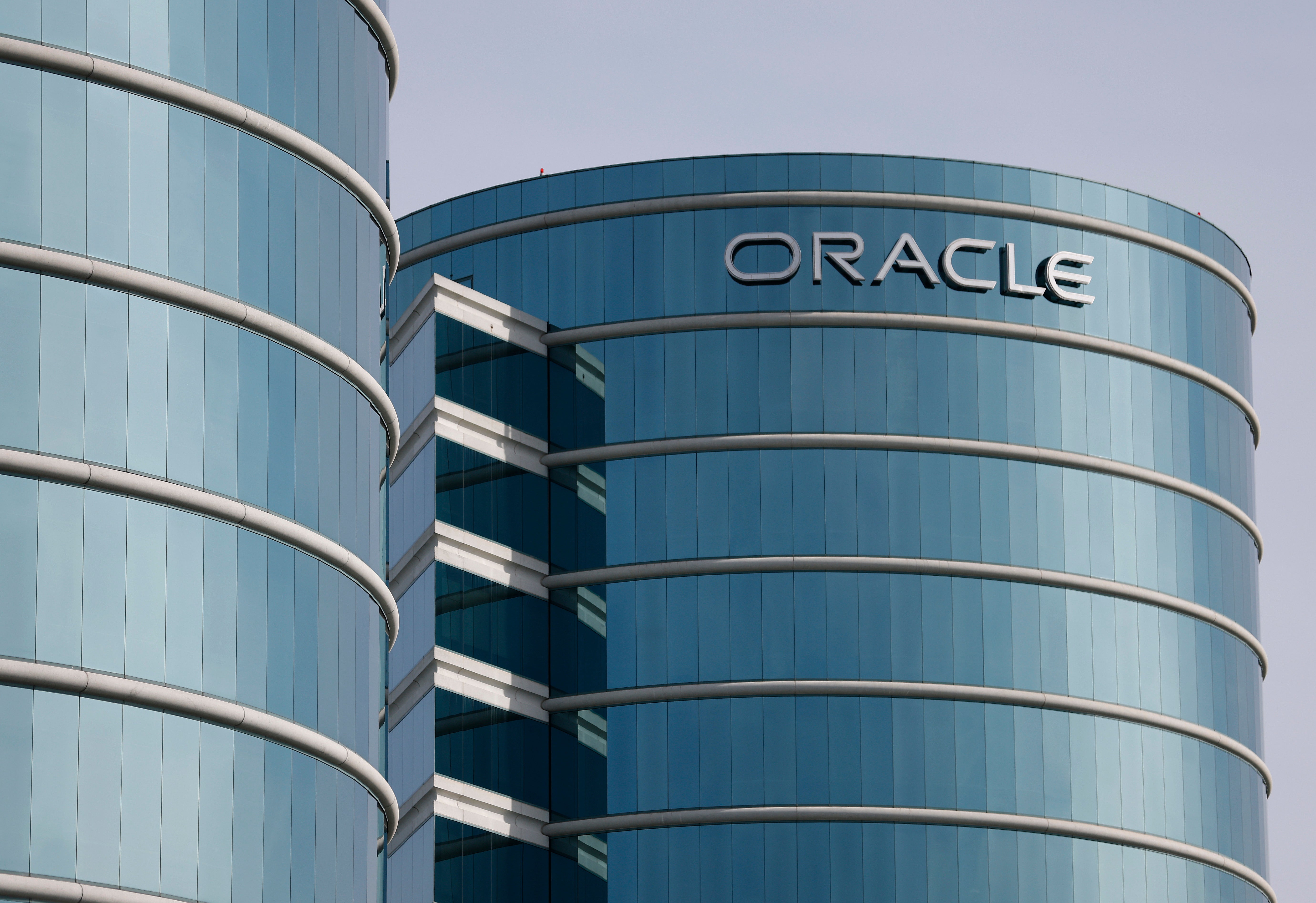 Image for Oracle stock gives investors whiplash as Larry Ellison touts AI 'hypergrowth' but earnings fall short