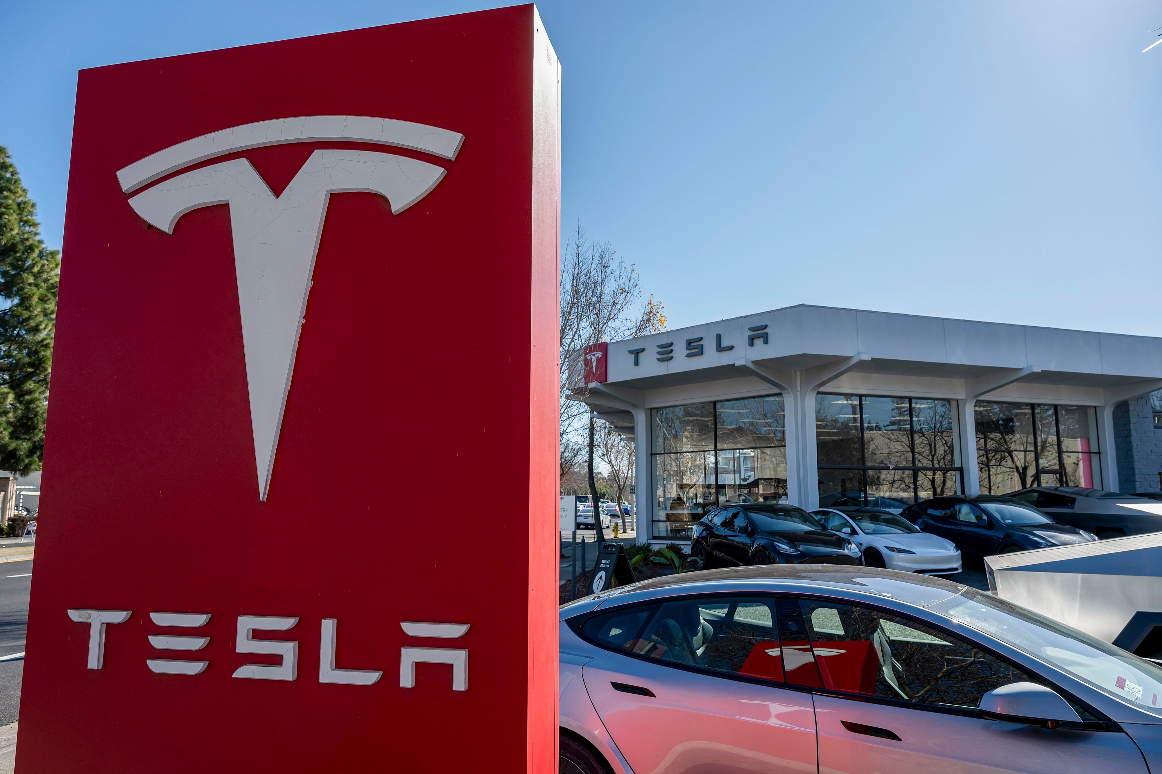 Image for Tesla earnings miss the mark — but the stock rises anyway