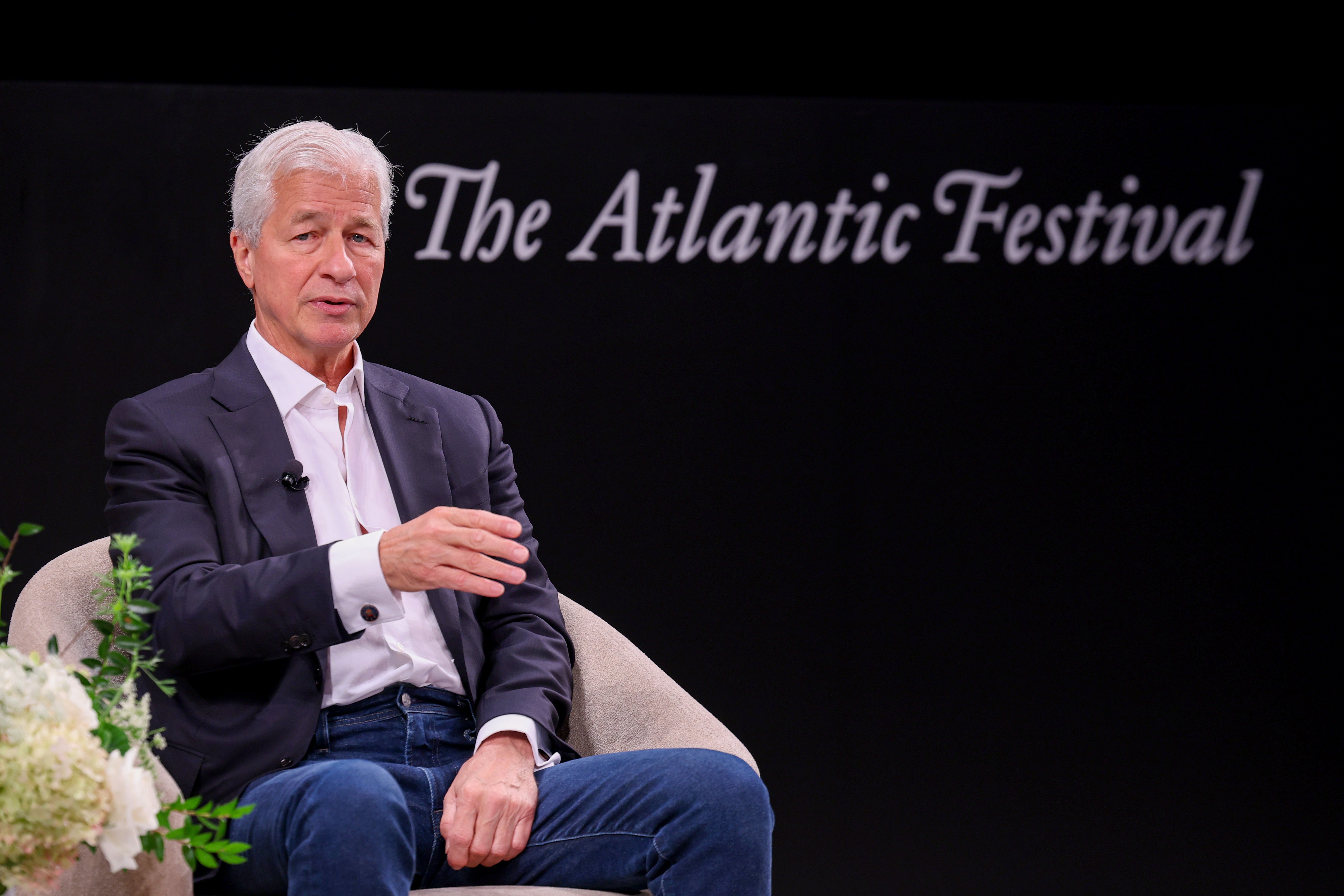 Image for Jamie Dimon on the people who 'complain' about return-to-office