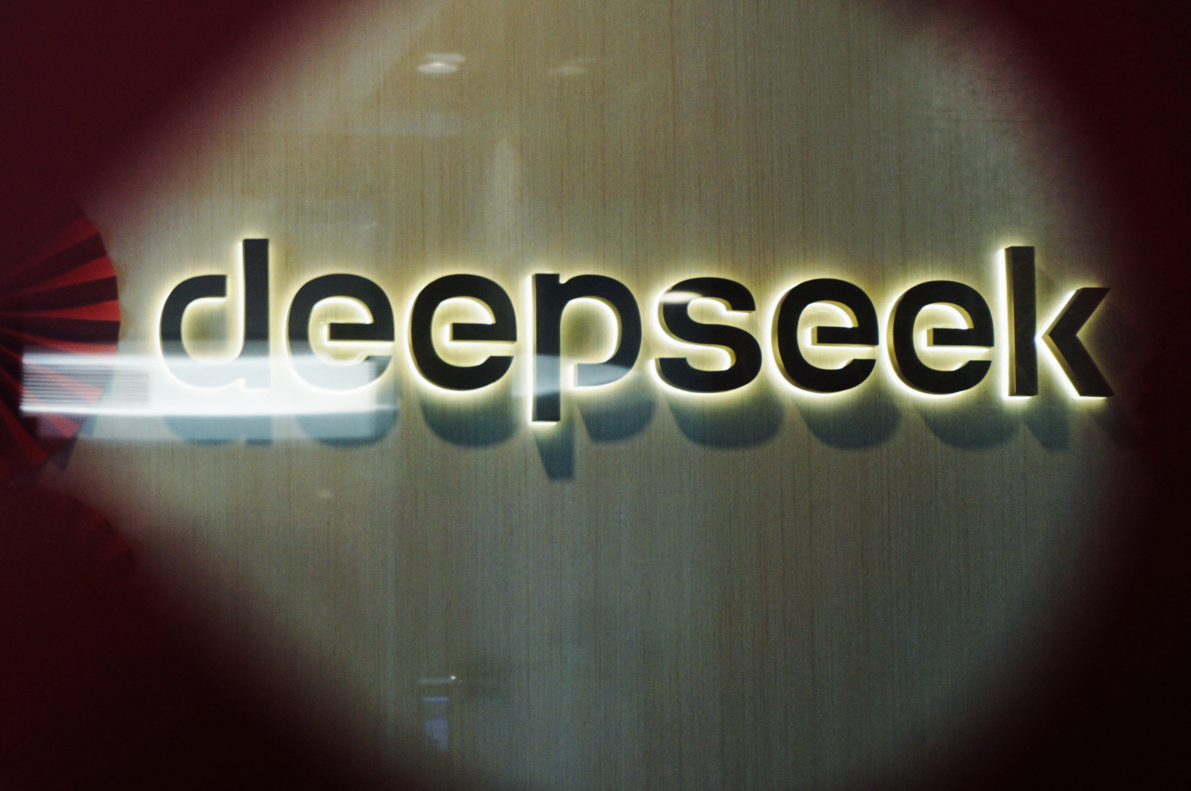 Image for Lawmakers want to ban DeepSeek from government devices: 'This should be a no-brainer'