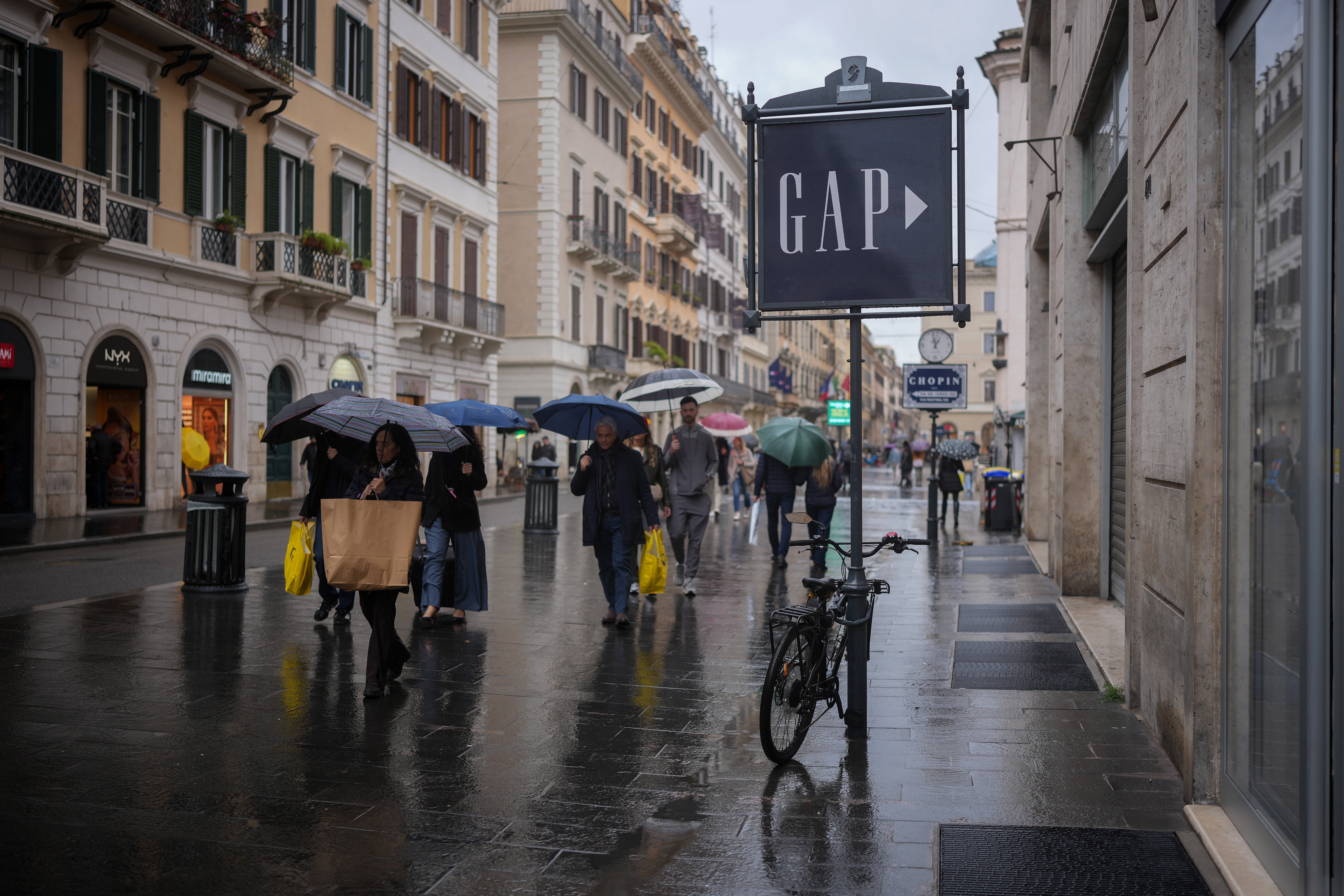Image for Consumer expectations hit a 12-year low