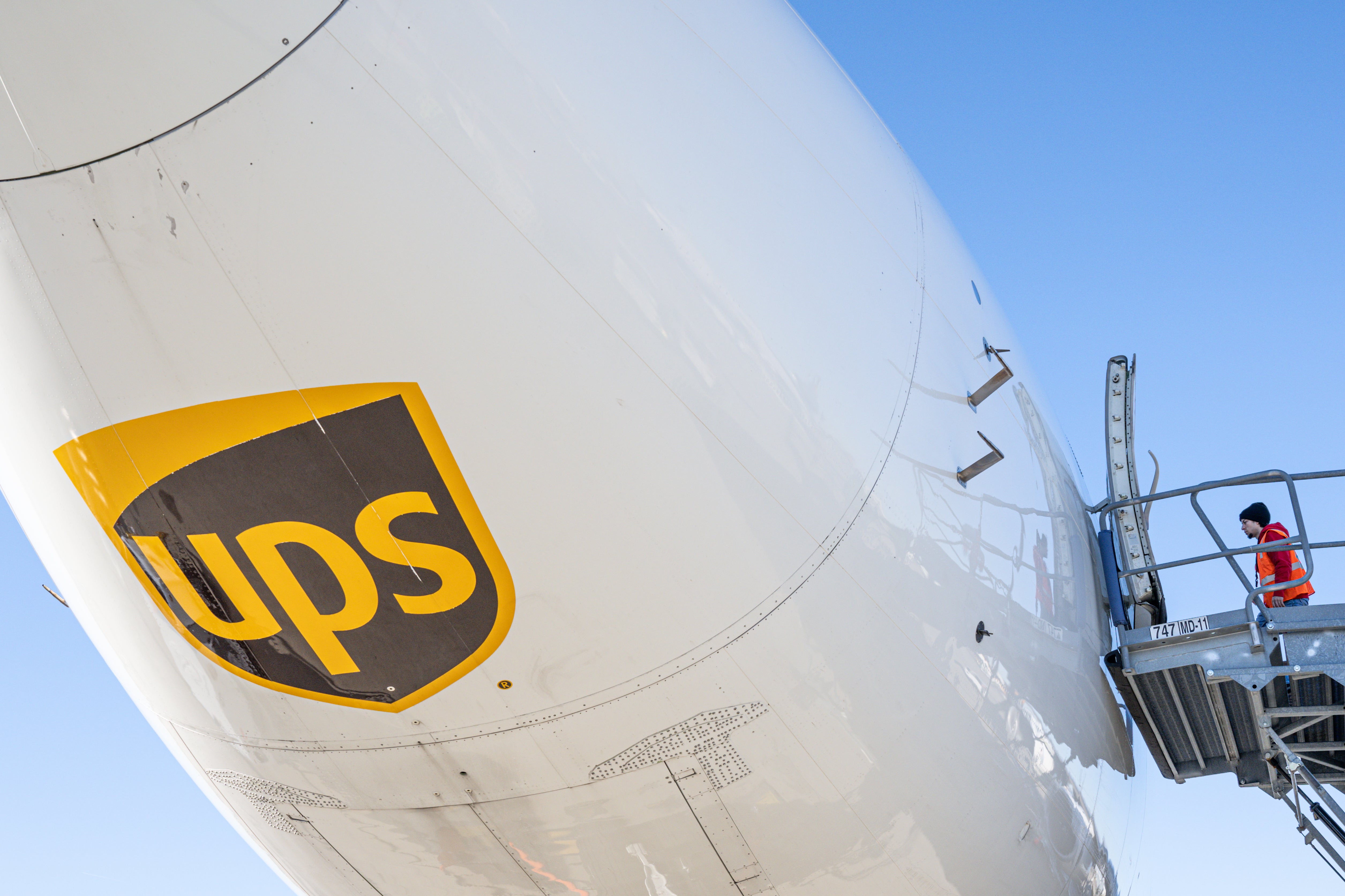 Image for UPS wird 20.000 Stellen streichen, weil weniger Amazon-Pakete kommen
