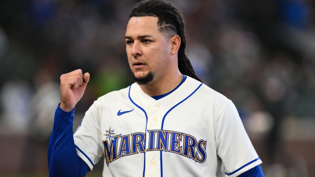 Mariners attempt to top .500 in finale vs. Rangers