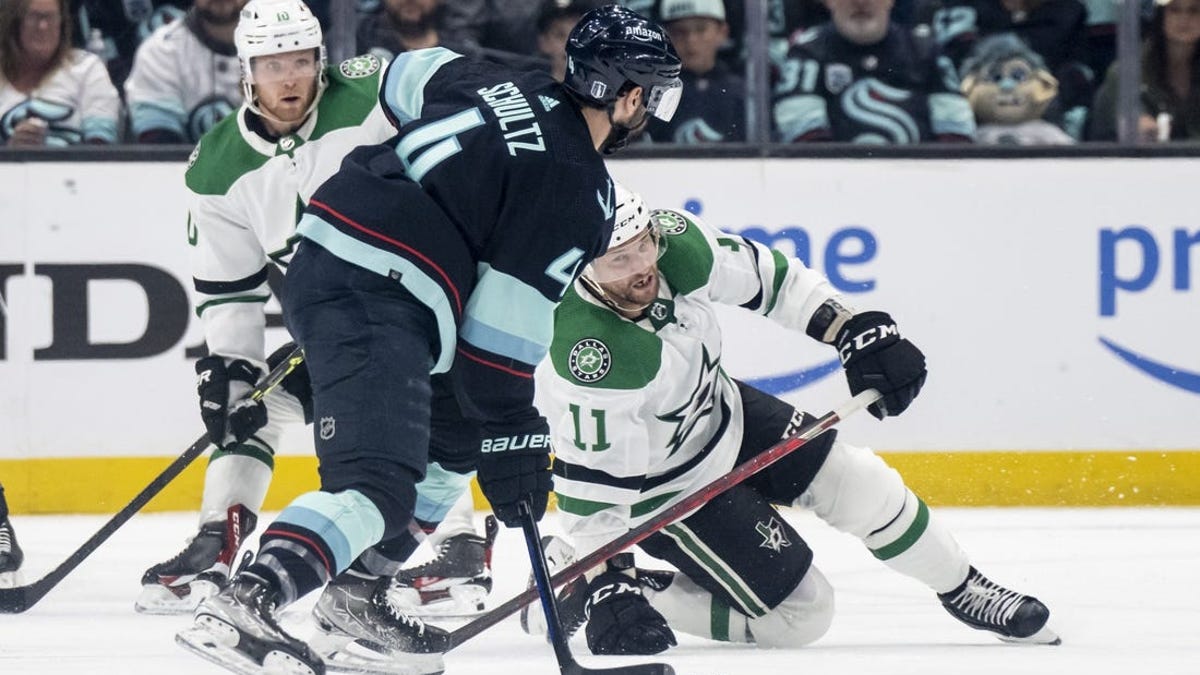 Stars' Mason Marchment exits Game 4 vs. Kraken after taking elbow to the  face