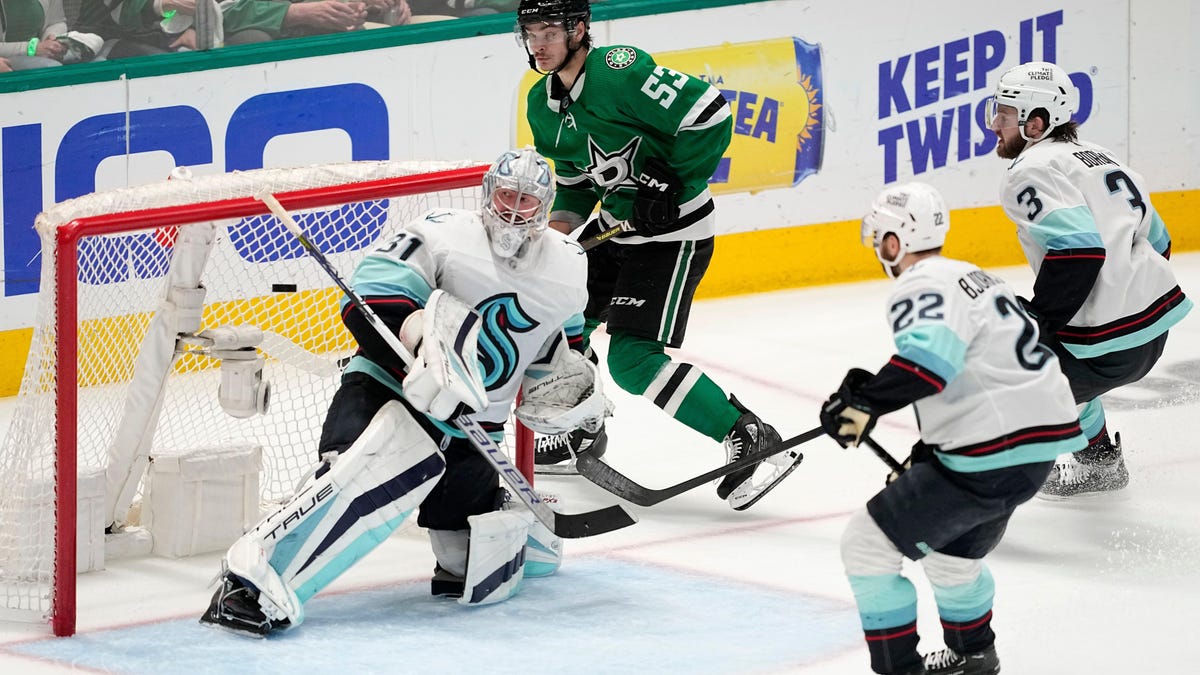 Goals Keep Coming for Seattle Kraken's Jared McCann - The Hockey News