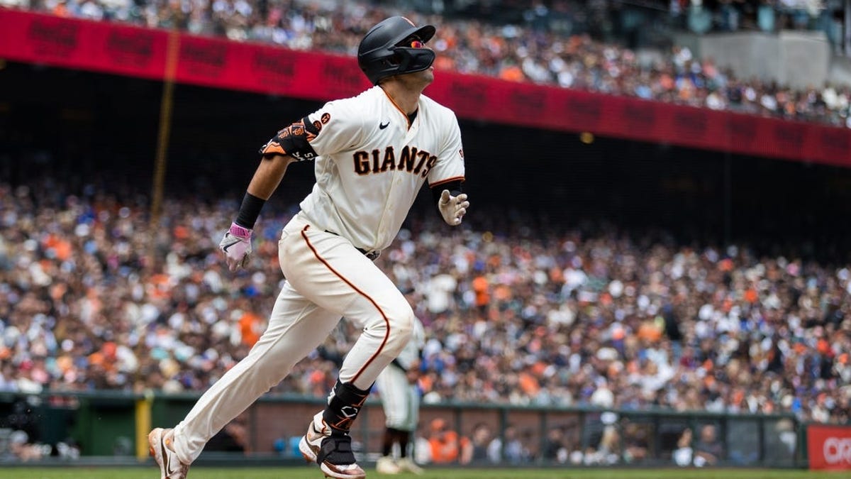 Pederson, Estrada homer, SS Crawford pitches as Giants rout Cubs 13-3 MLB -  Bally Sports