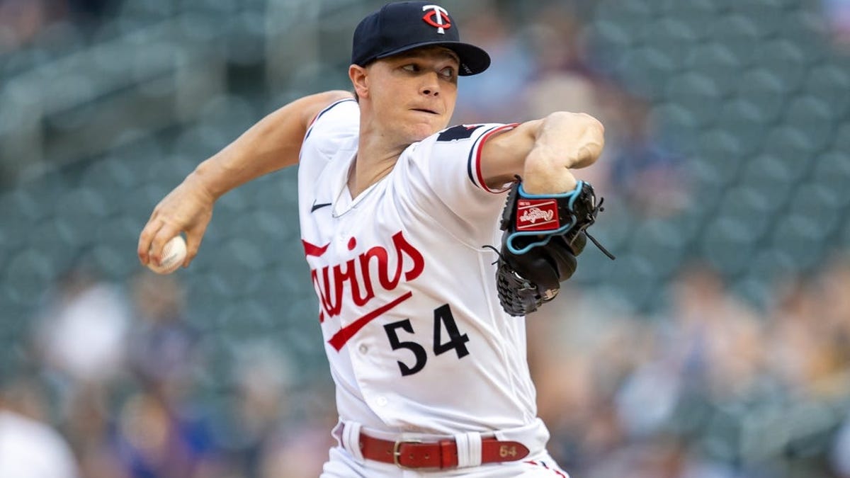 Twins to hand ball to Sonny Gray for Game 3 against the Astros