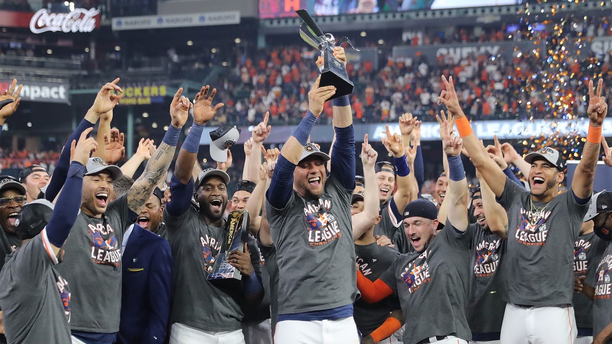 Championship Teamwork — By Helping Each Other, the Astros Overcome