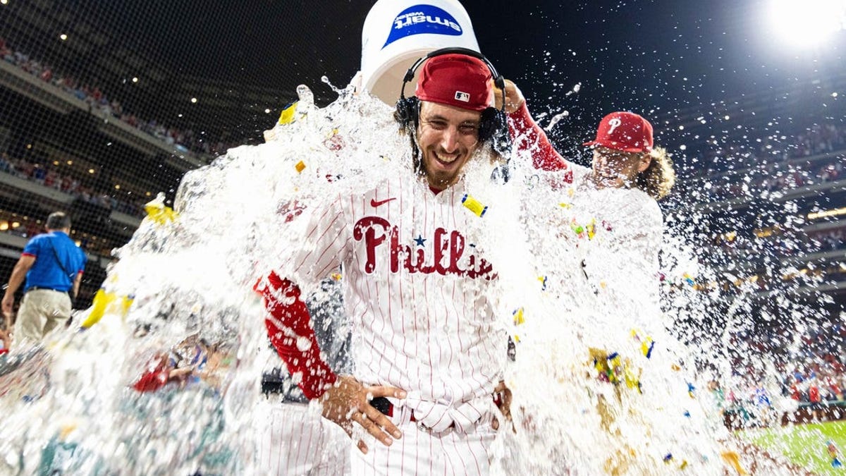 Matt Vierling's walk-off single in 10th lifts Phillies past Blue Jays to  end losing streak - CBS Philadelphia