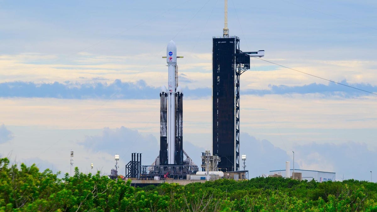 SpaceX lansează misiunea NASA în lumea minerală