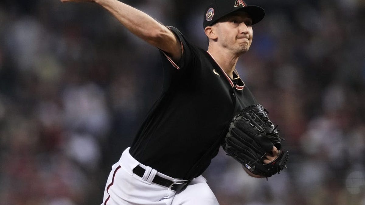 Arizona Diamondbacks collapsed in September to lose NL West 