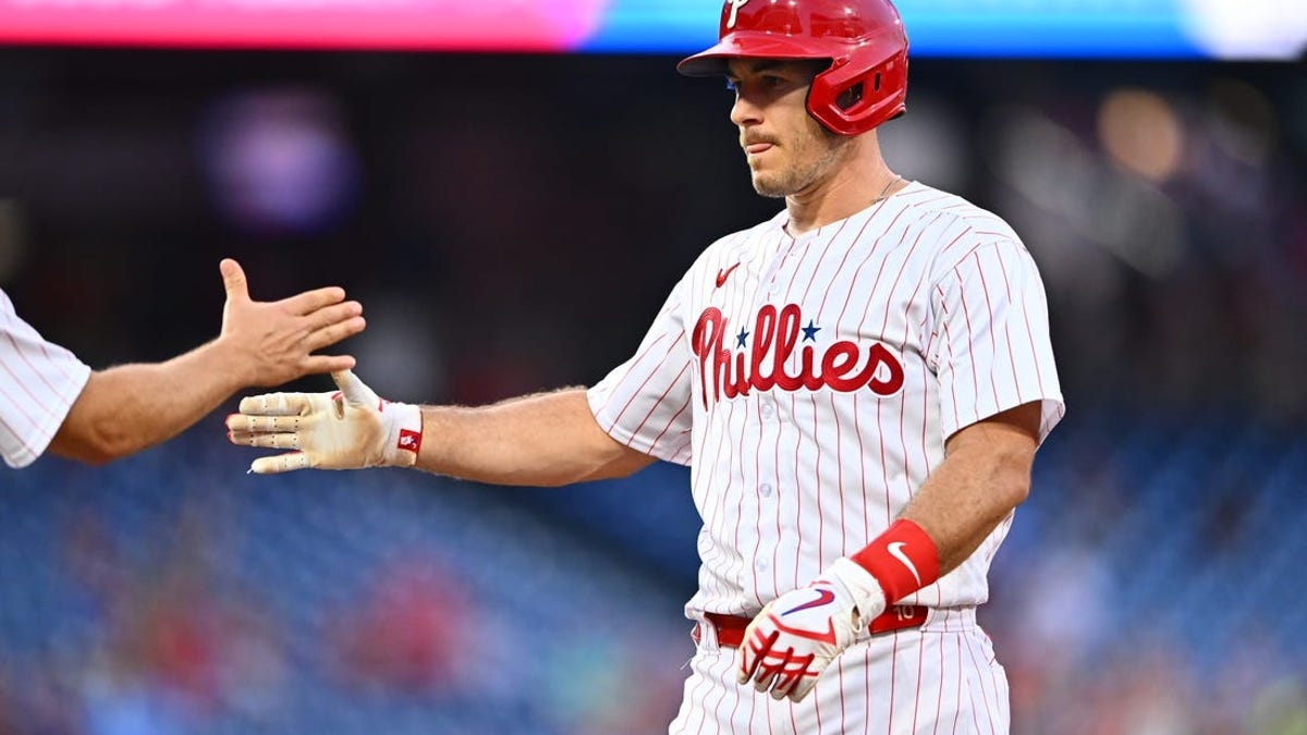 J.T. Realmuto injury: Philadelphia Phillies expect catcher to be