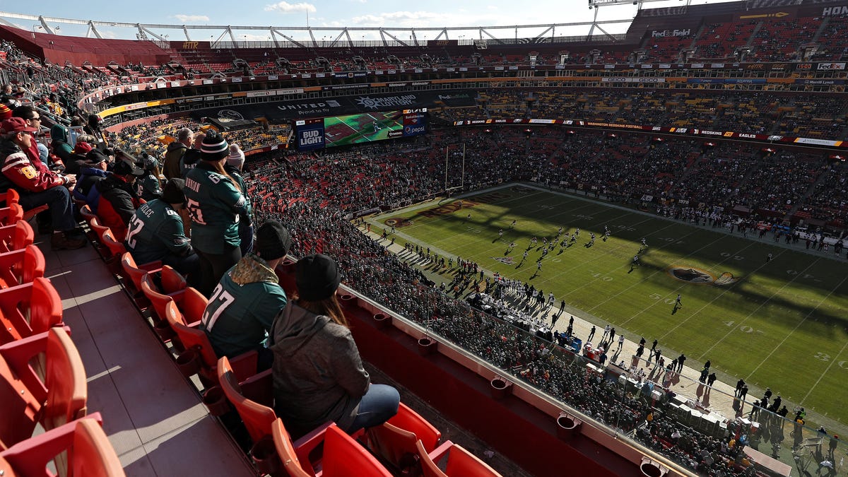 Empty seats and scandals: It appears no one wants to be a Washington fan, Washington  Commanders