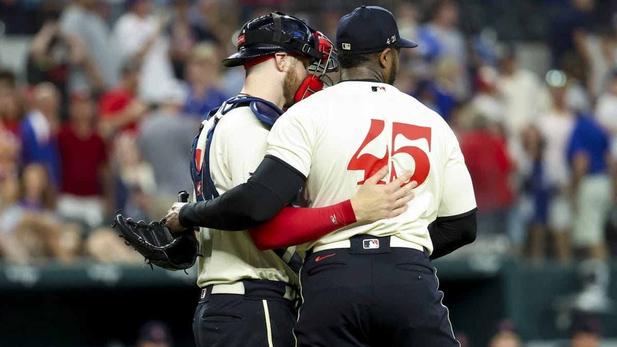 Texas Rangers rally in time to complete sweep of Cleveland