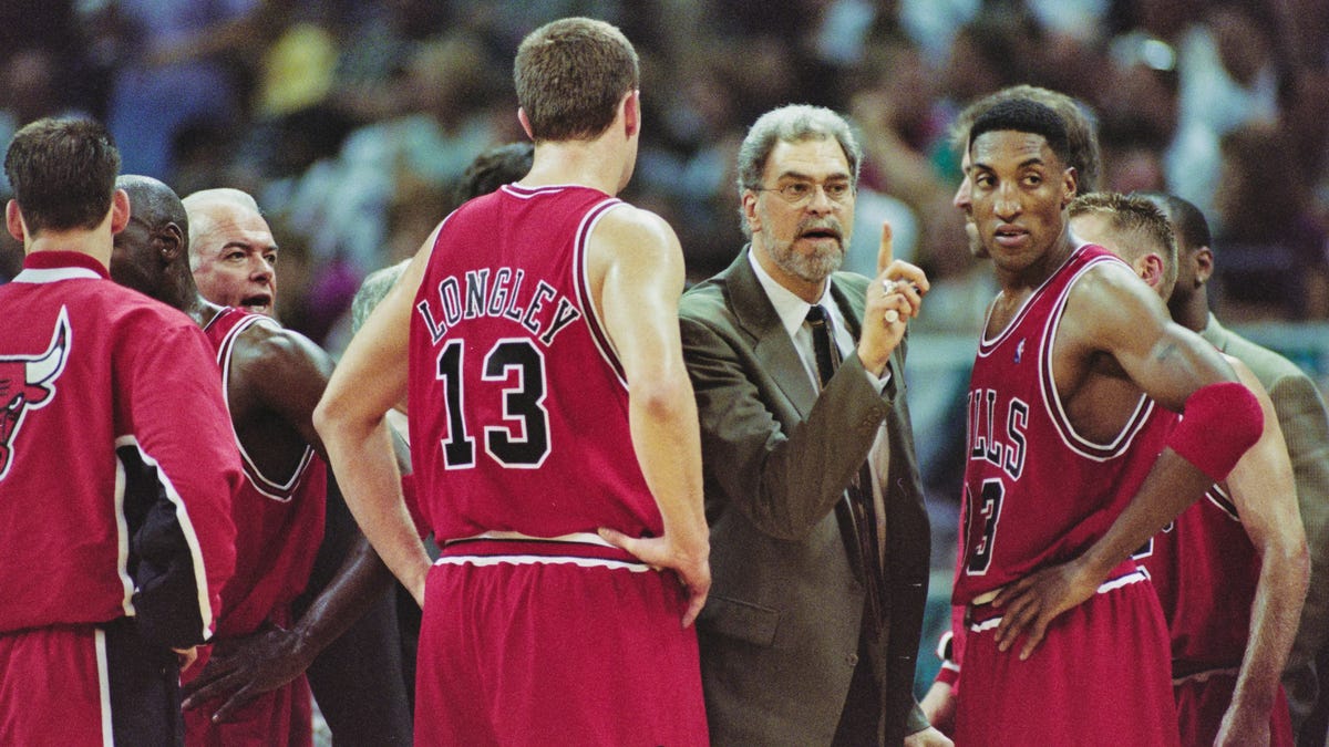 Scottie Pippen says Phil Jackson used a 'racial move' to give Toni Kukoc an  opportunity over him in a game vs. Knicks - Basketball Network - Your daily  dose of basketball