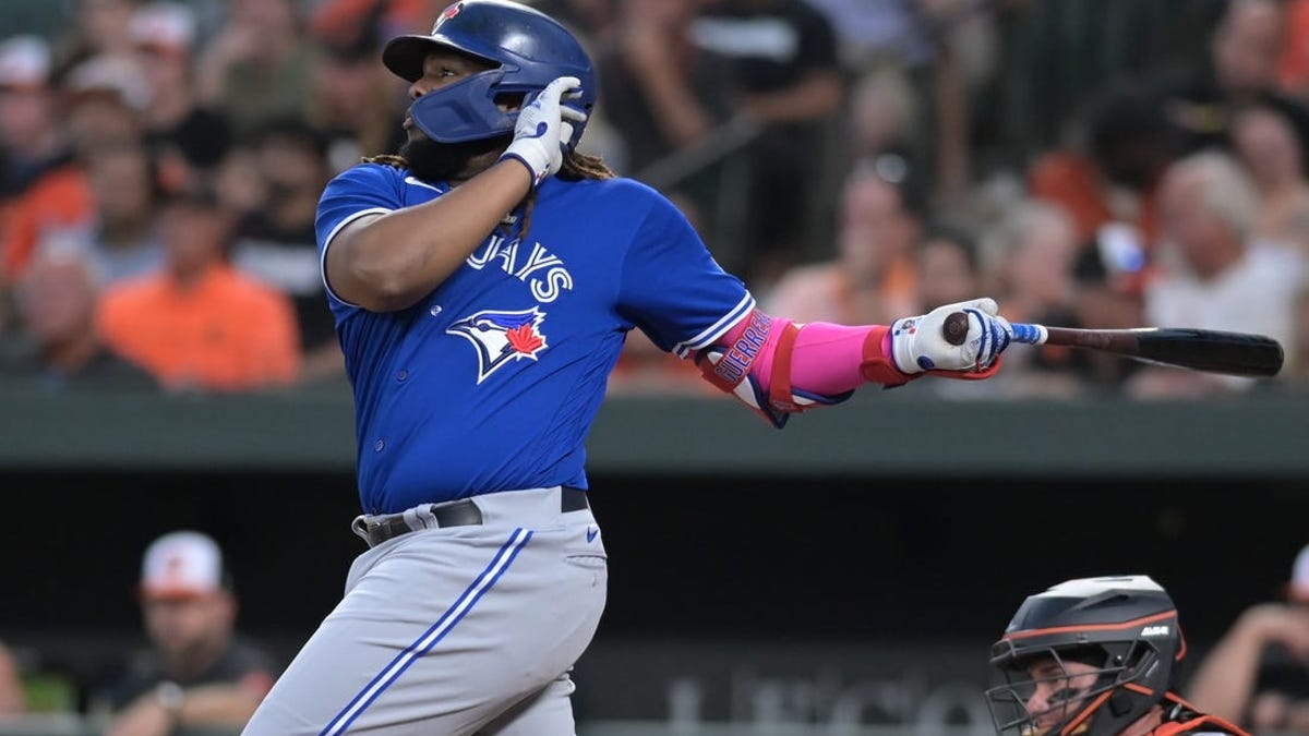 Blue Jays get homers from Guerrero and Belt before Romano holds