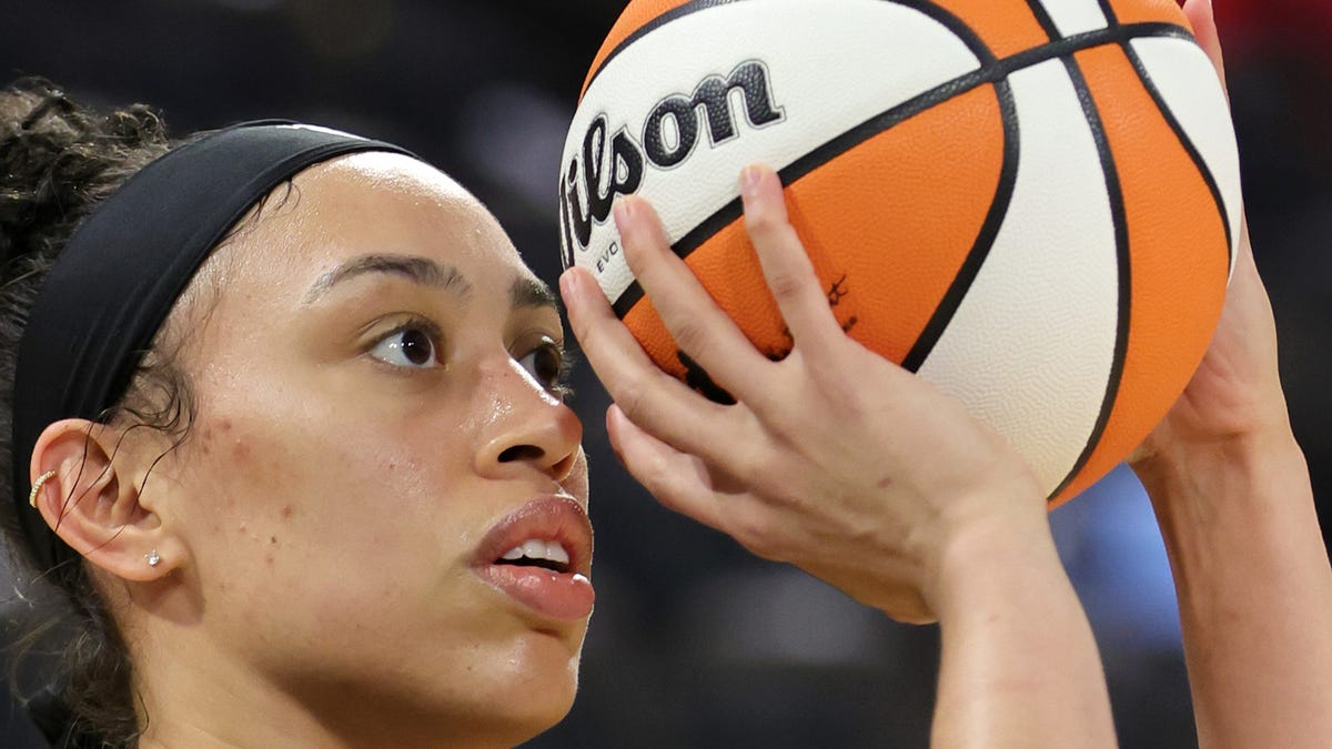All-Star Dearica Hamby traded to Los Angeles Sparks, Aces free cap space