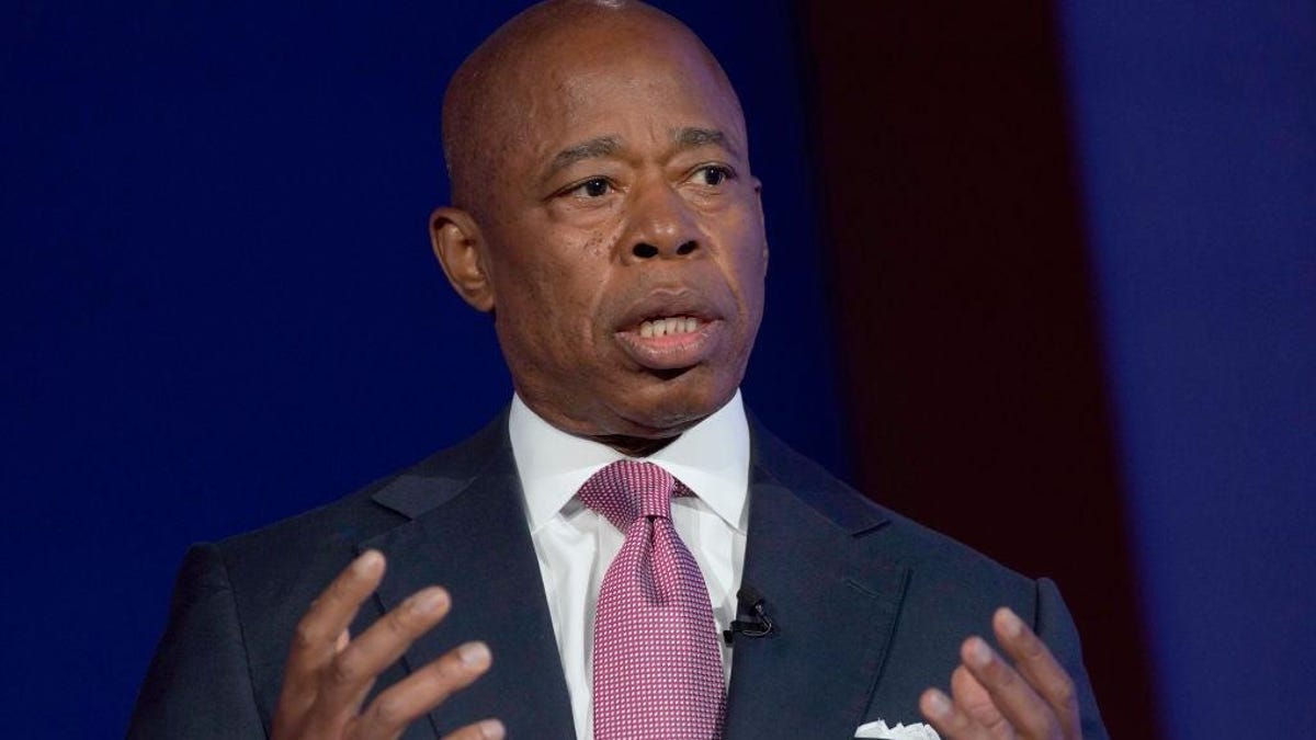 El alcalde de Nueva York propone una estrategia de inteligencia artificial ‘responsable’ para la ciudad