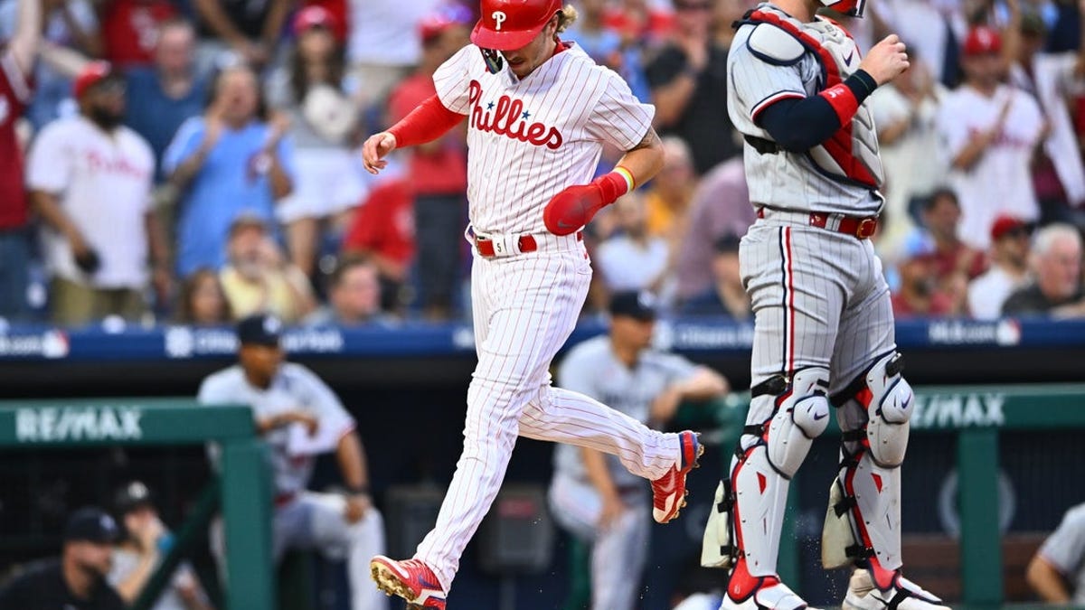Stott, Realmuto, Rojas homer for NL wild card-leading Phillies in 13-2 win  over Twins - ABC News