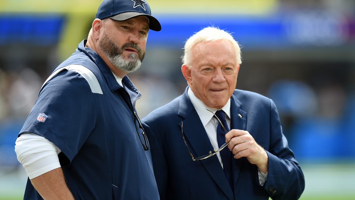 Jerry Jones discusses possibility of Cowboys trading up in 2022