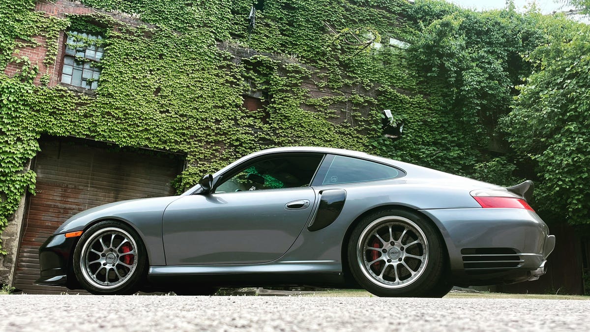 I Ordered A Carbon-Fiber Roof For My Porsche 996 Turbo And I Might Throw Up A Little