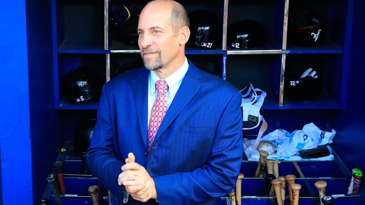 John Smoltz's Divorce Didn't Stop Him From Finding Love Again - FanBuzz