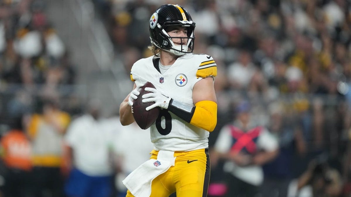 Kenny Pickett passes for 2 touchdowns as Pittsburgh Steelers top Las Vegas  Raiders 23-18