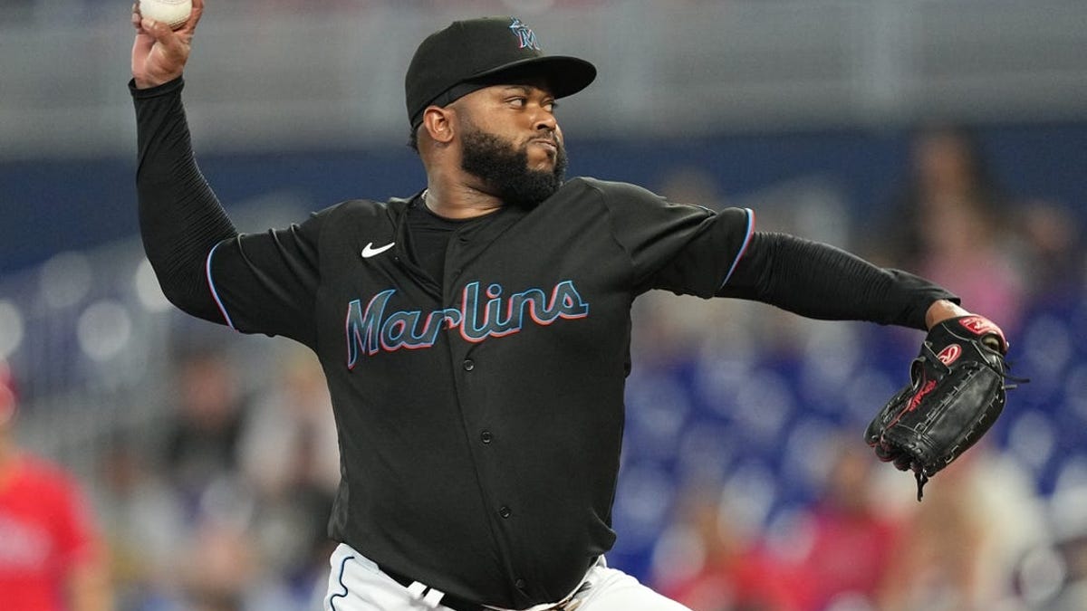 Marlins' Johnny Cueto to pitch in Double-A on rehab assignment - ESPN