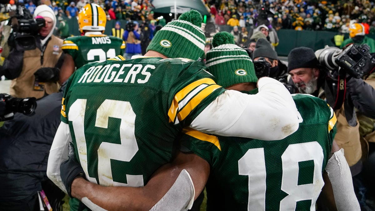 Packers to retire No. 12, honor Aaron Rodgers 'at appropriate time', Nfl