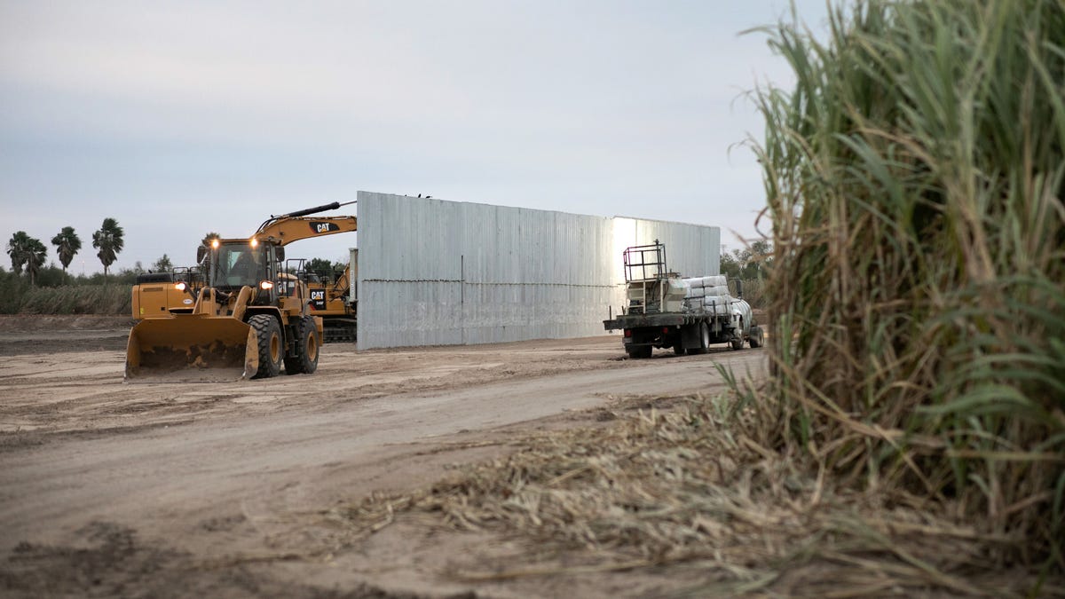 Trump Tried to Scoop Up a Popular Birding Preserve for His Border Wall, But You Don't Mess With Birders