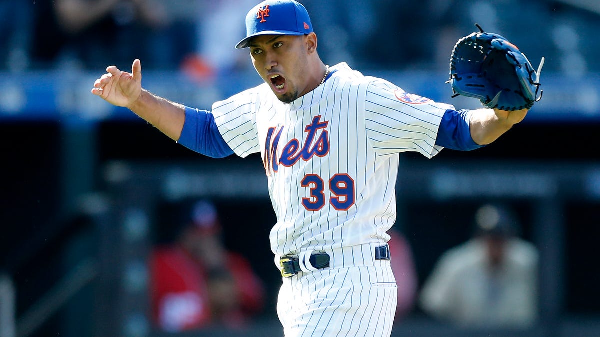 Mets Star Edwin Díaz 'Doing Well, Healing' After Potential Season