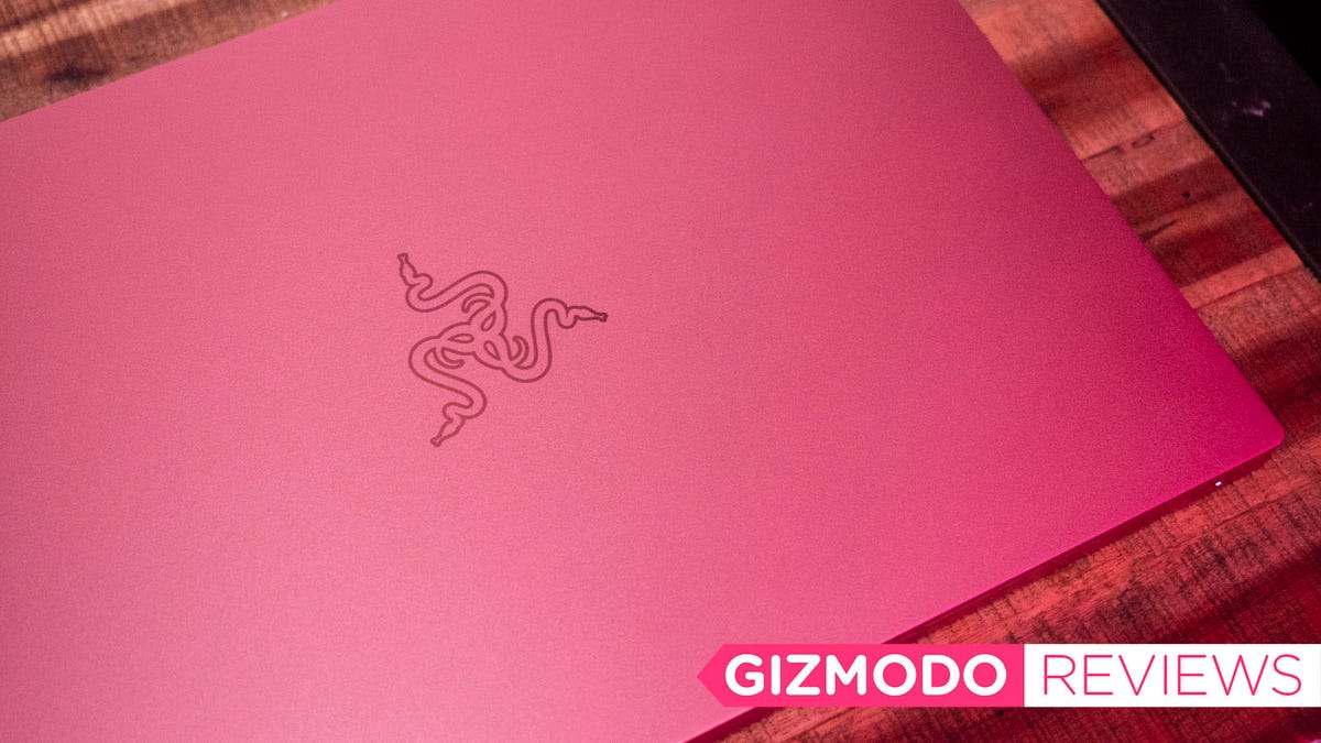 Razer Blade Stealth Review: Compact, Powerful, Beautiful (and Pink!)