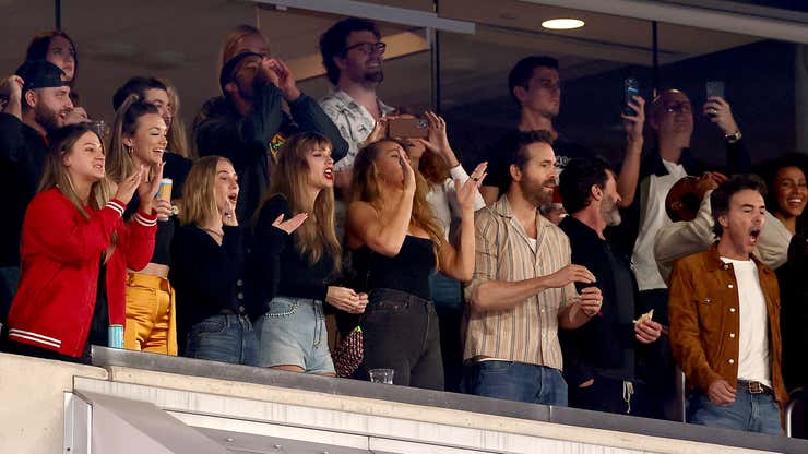 Image for Members Of Taylor Swift’s Squad Explain What They Think Of Travis Kelce