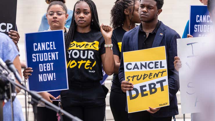 Image for More than 800,000 People Are Having Their Student Loans Forgiven Ahead of Pause Ending