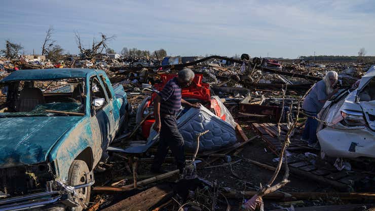 Image for At Least 26 Dead in Black Mississippi Town Devastated by Deadly Storm
