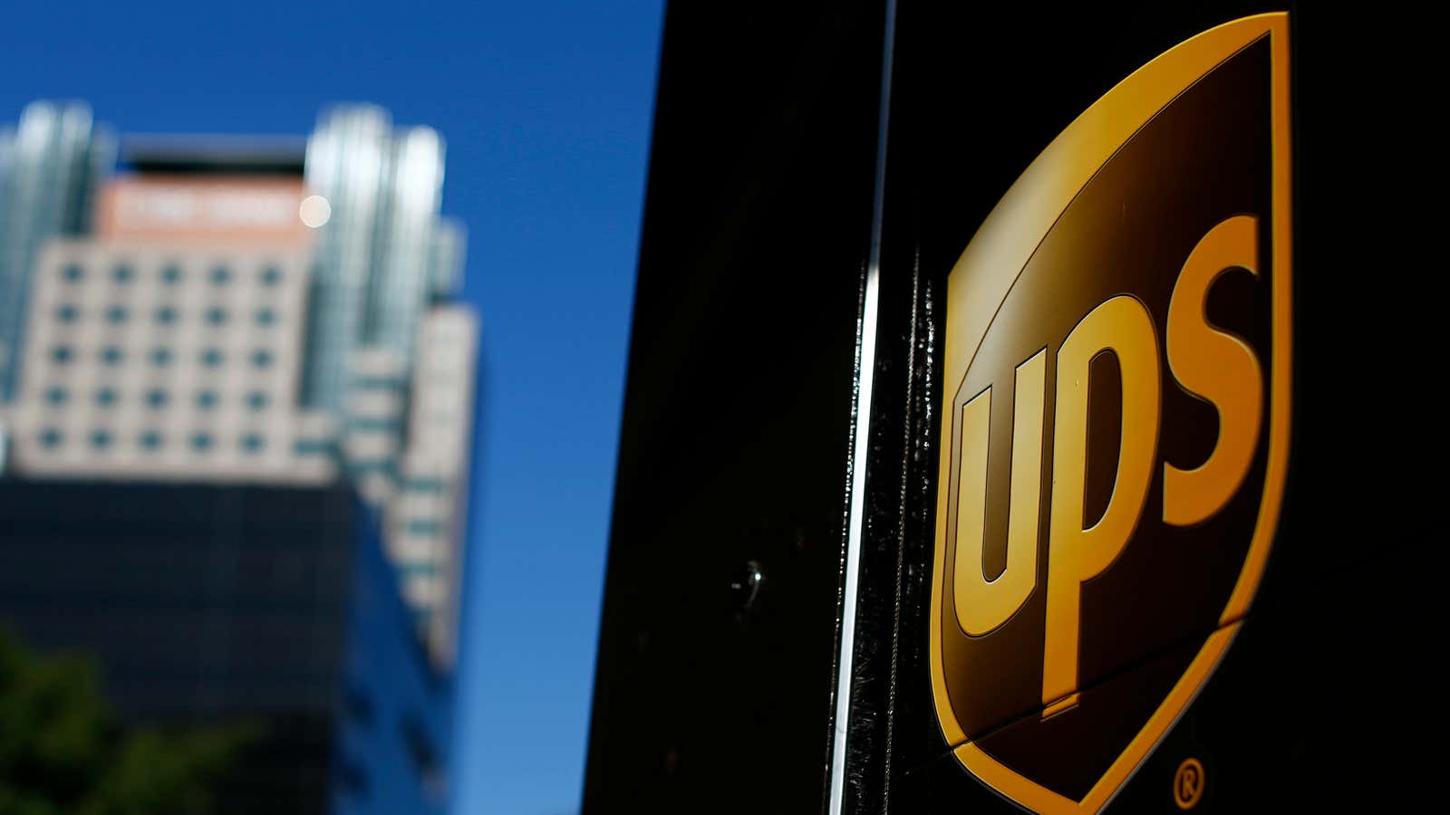UPS drivers are collapsing from heat exhaustion—and bringing it to the bargaining table