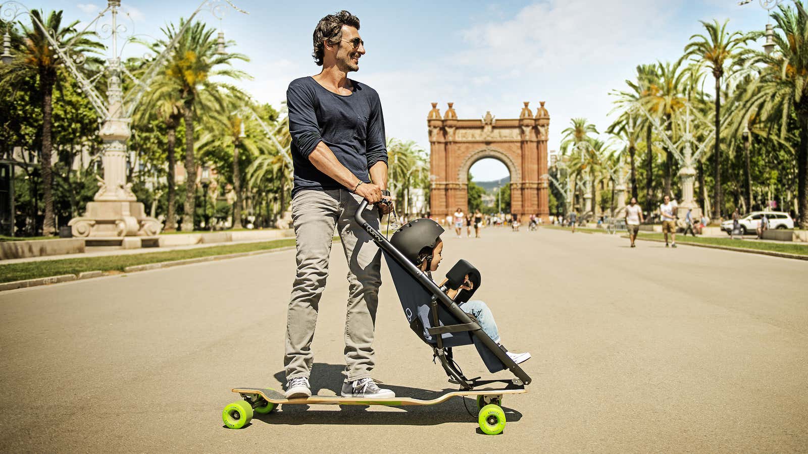 A brand-new skateboard stroller reimagines the future of baby transport
