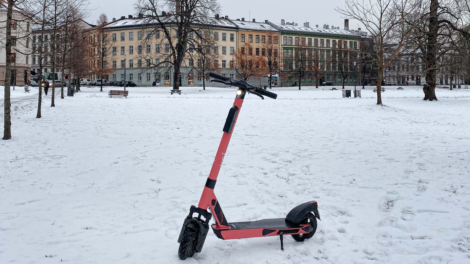 Scooter company Voi operated through snow in Oslo last week.
